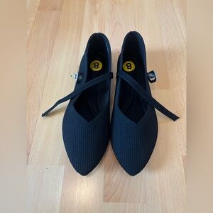 Women's Black Pointed Mary Jane Flats - Size 8